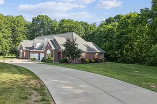 207 Maple Ct, Center Township, PA 15001 - Photo 1