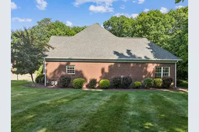 207 Maple Court, Center Township, PA 15001 - Photo 14