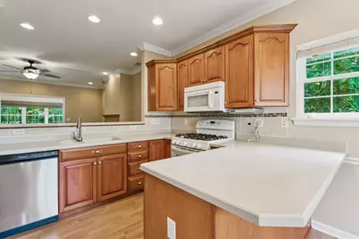 207 Maple Court, Center Township, PA 15001 - Photo 18