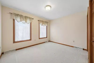 9470 Pembroke Circle, North Huntingdon, PA 15642 - Photo 16