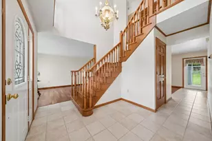 9470 Pembroke Cir, North Huntingdon, PA 15642 - Photo 4