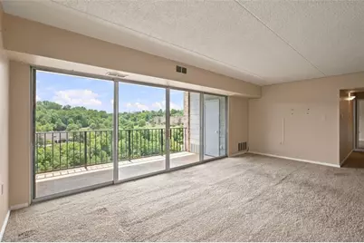 2160 Greentree Rd #807W, Scott Township, PA 15220 - Photo 6
