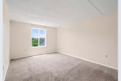 2160 Greentree Rd #807W, Scott Township, PA 15220 - Photo 14