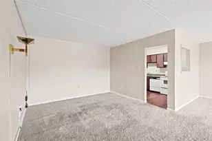 2160 Greentree Rd, Scott Township, PA 15220 - Photo 10