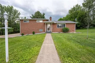 103 Chapel View Dr, Hempfield Township, PA 15601 - Photo 4