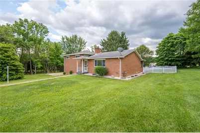 103 Chapel View Dr, Hempfield Township, PA 15601 - Photo 6