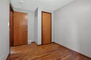 93 W Bruceton Rd, Pittsburgh, PA 15236 - Photo 26