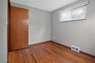 93 W Bruceton Rd, Pittsburgh, PA 15236 - Photo 20