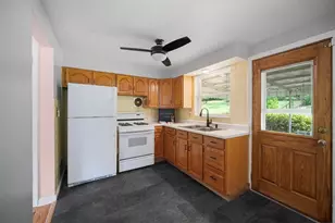 4704 Woodhill Dr, Munhall, PA 15120 - Photo 10