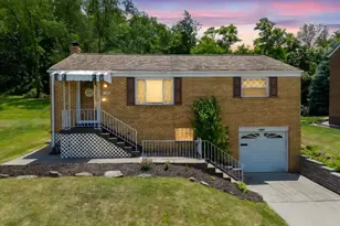 4704 Woodhill Dr, Munhall, PA 15120 - Photo 2