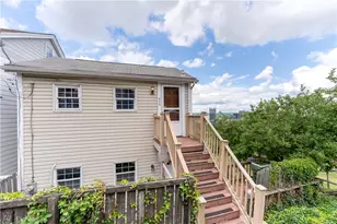 452 William St, Pittsburgh, PA 15211 - Photo 2