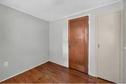 556 Thompson Avenue, Clairton, PA 15025 - Photo 16
