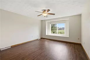 1027 Blackthorne Dr, Penn Twp, PA 15644 - Photo 22