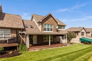 1027 Blackthorne Dr, Penn Twp, PA 15644 - Photo 4
