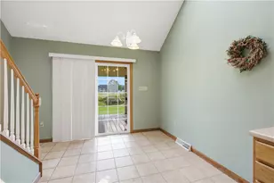 1027 Blackthorne Dr, Penn Twp, PA 15644 - Photo 10