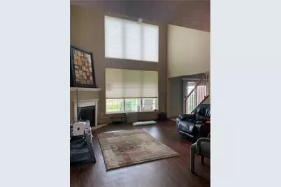 1027 Blackthorne Dr #A, Penn Twp, PA 15644 - Photo 8