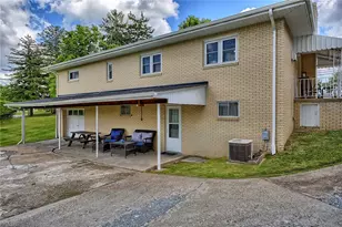 4373 State Rte 136, Hempfield Township, PA 15601 - Photo 12