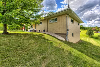 4373 State Rte 136, Hempfield Township, PA 15601 - Photo 4