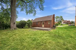 1945 Bower Hill Rd, Scott Township, PA 15243 - Photo 36