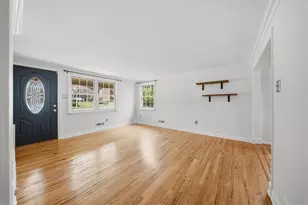 1945 Bower Hill Rd, Scott Township, PA 15243 - Photo 6