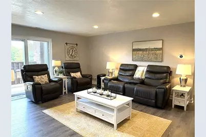 101 Woodstone Lane #21, New Kensington, PA 15068 - Photo 4