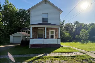 319 Duquesne St, New Castle, PA 16101 - Photo 1