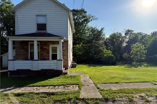 319 Duquesne St, New Castle, PA 16101 - Photo 2