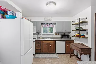 239 Golden Gate Dr, Verona, PA 15147 - Photo 10