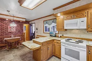 25 George Junior Rd, Pine Township, PA 16127 - Photo 8
