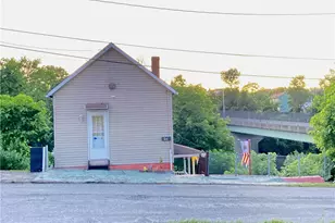 411 Rostraver St, Monessen, PA 15062 - Photo 2