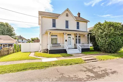 27 Oak St, Latrobe, PA 15650 - Photo 2