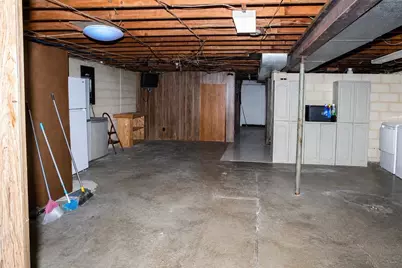1092 Williams Dr, Washington Township, PA 15012 - Photo 28
