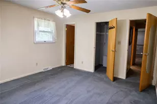 1092 Williams Dr, Washington Township, PA 15012 - Photo 12