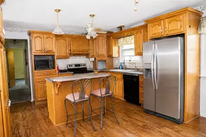 1092 Williams Dr, Washington Township, PA 15012 - Photo 6