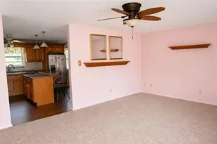1092 Williams Dr, Washington Township, PA 15012 - Photo 4