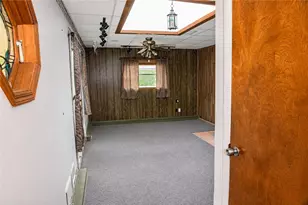 1092 Williams Dr, Washington Township, PA 15012 - Photo 16