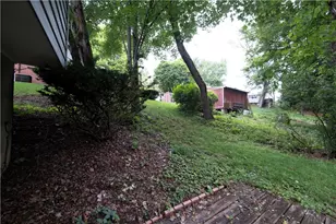 143 Edgewood Dr, Brighton Township, PA 15009 - Photo 24