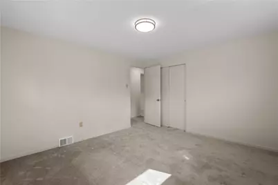 238 Santa Fe Dr, Bethel Park, PA 15102 - Photo 10