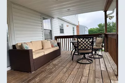 204 Glengarry Dr, Moon/Crescent Twp, PA 15108 - Photo 8
