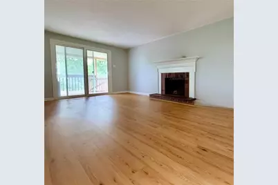 204 Glengarry Dr, Moon/Crescent Twp, PA 15108 - Photo 6