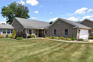 114 Club House, West Middlesex Boro, PA 16159 - Photo 1