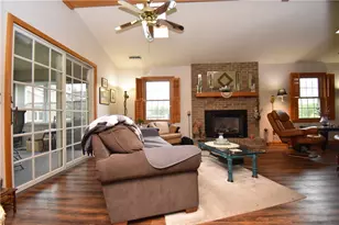 114 Club House, West Middlesex Boro, PA 16159 - Photo 14