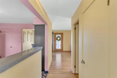 930 Crestview Dr, Ellwood City, PA 16117 - Photo 18