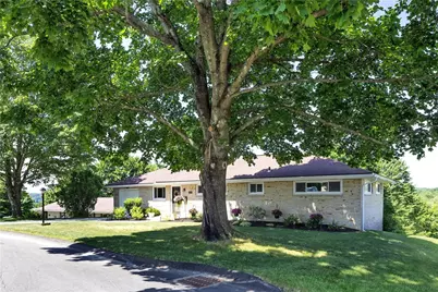 930 Crestview Dr, Ellwood City, PA 16117 - Photo 36