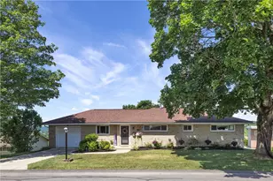 930 Crestview Dr, Ellwood City, PA 16117 - Photo 40