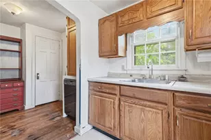 93 Adams Dr, Pittsburgh, PA 15241 - Photo 8