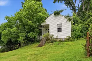 93 Adams Dr, Pittsburgh, PA 15241 - Photo 2