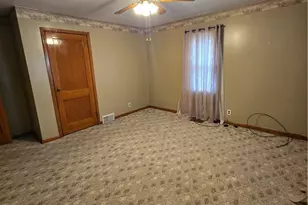 19 S Oak St, Fairchance, PA 15436 - Photo 28