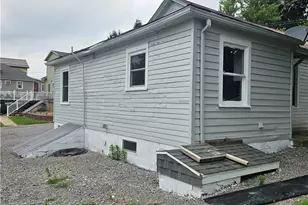 124 Mt Air Rd, North Beaver Township, PA 16102 - Photo 8