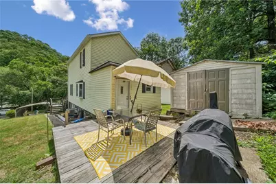 1110 Creek St, Munhall, PA 15120 - Photo 12
